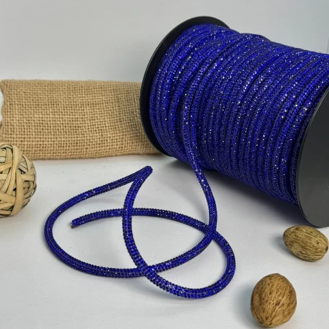 Полотно зі стразами