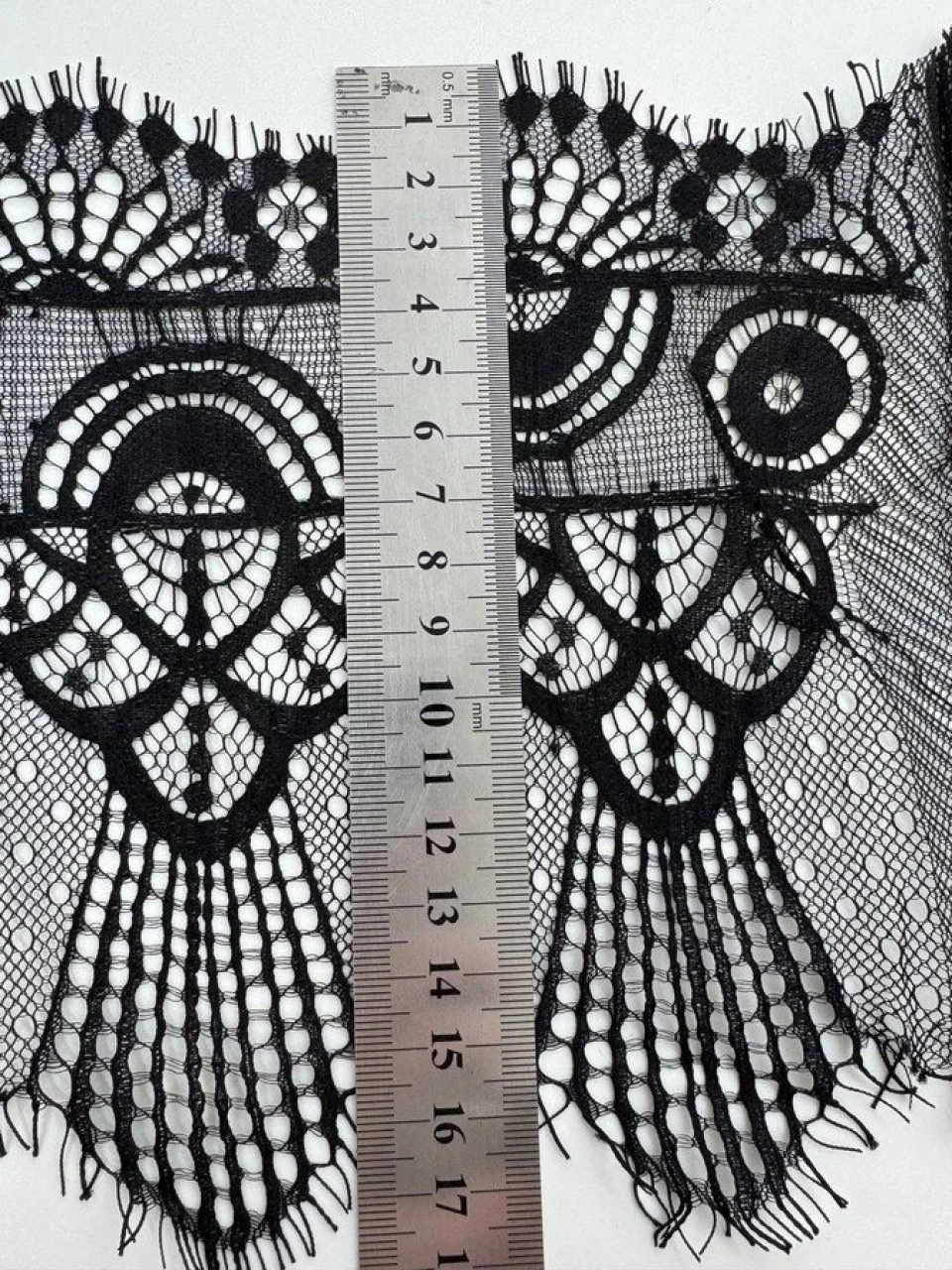 Мереживо французьке J73099 19 см. (10*3 м.), чорний