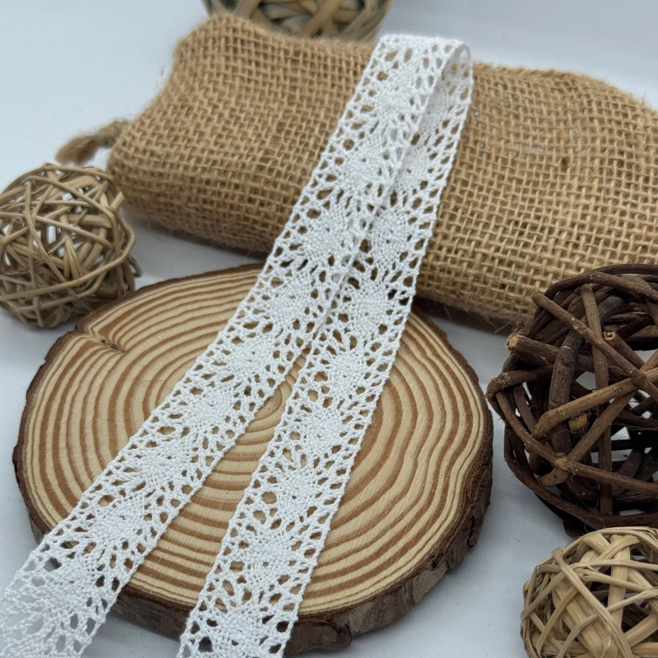 Мереживо макраме 5115 рівний край 2 см.(300 ярдів/274,3  м.), білий