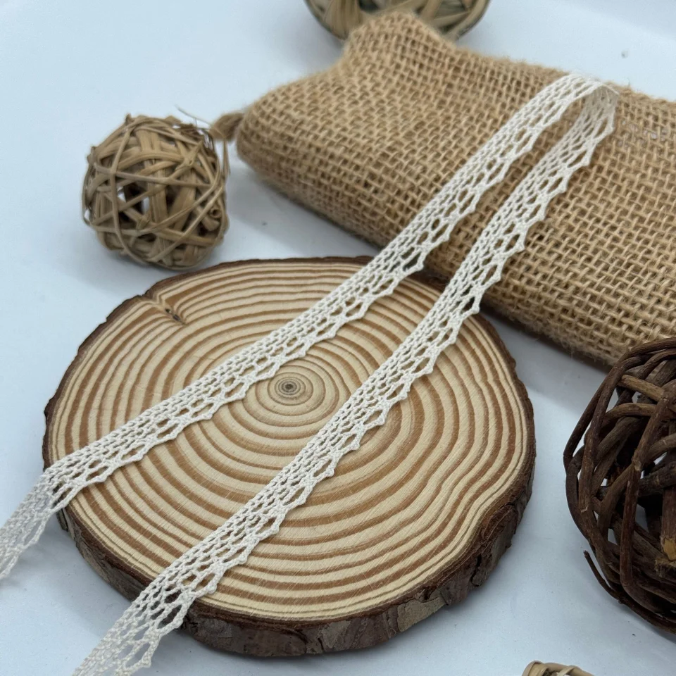 Мереживо макраме 8088 1 см.(300 ярдів/274,3 м.), бежевий