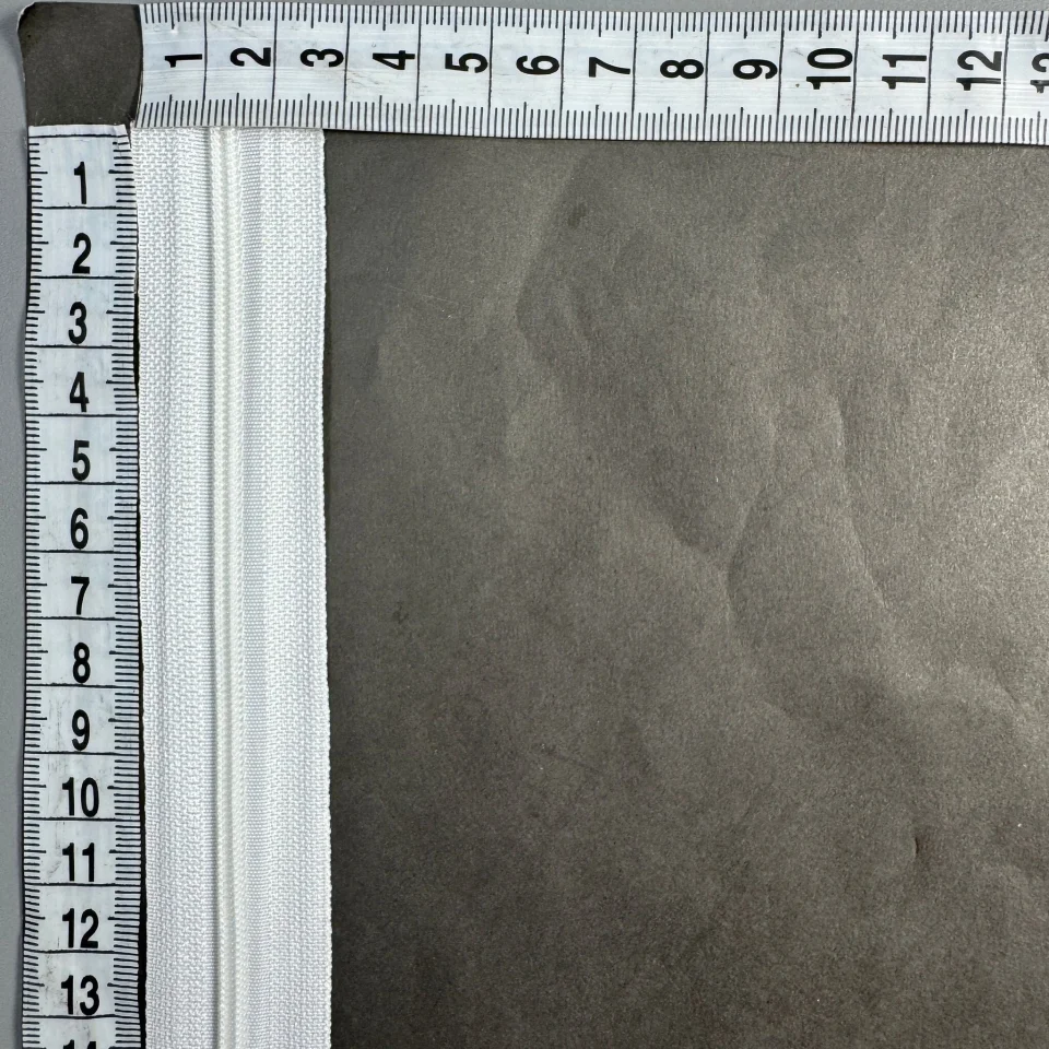 Блискавка в рулоні Т3 (200 ярдів/182 м.), білий