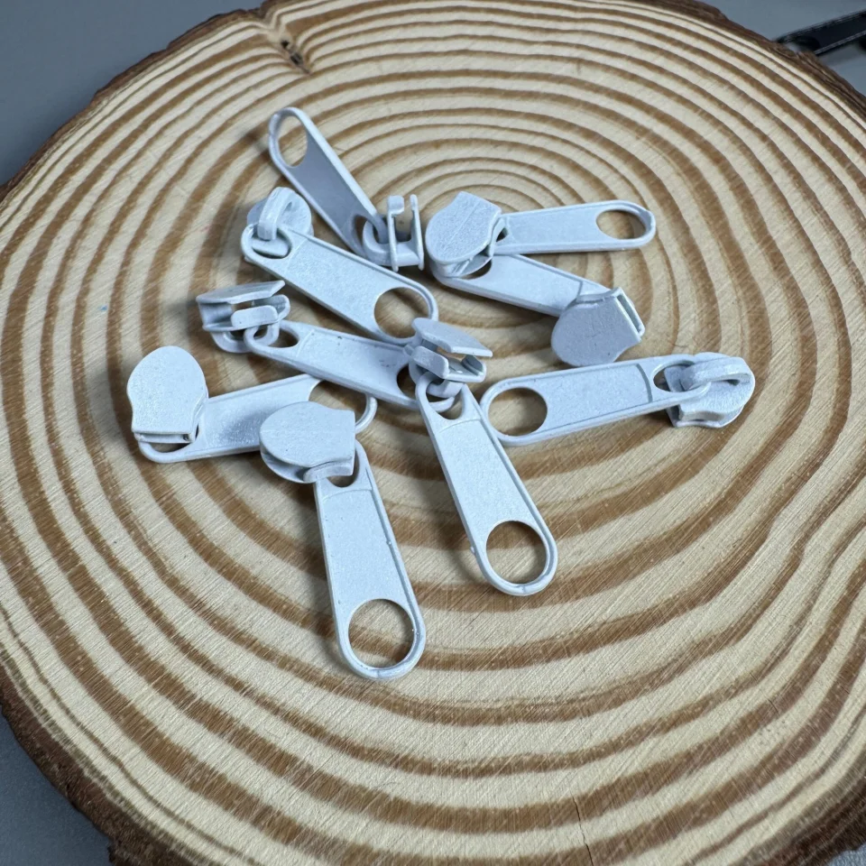 Бігунок для блискавки Т3 1000 шт., білий