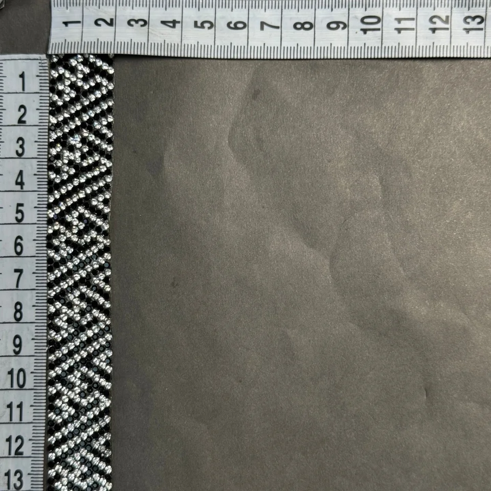 Тасьма клейова з стразами ss6-2 (10 метрів), прозрачний+чорний