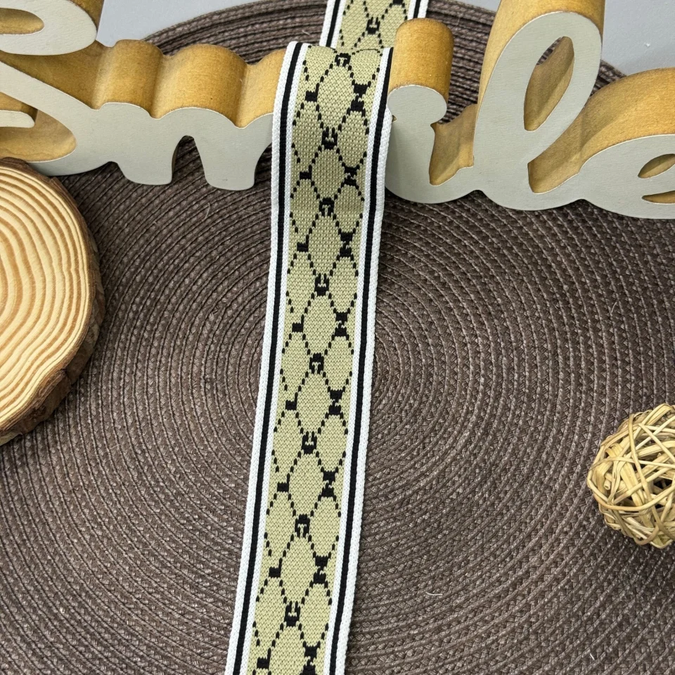 Лампас трикотажний D#9 гуси 4 см (50 м) , бежевий