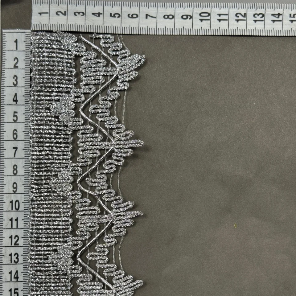 Тасьма люрекс 13-15995 (20 ярдів/18,28 м.), срібло