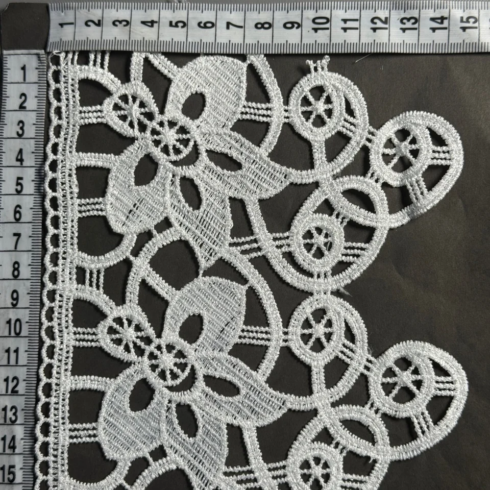 Кружева полиэстер ВВ301762-15 15 см.(15 ярдов/13.5 м.), теплый белый