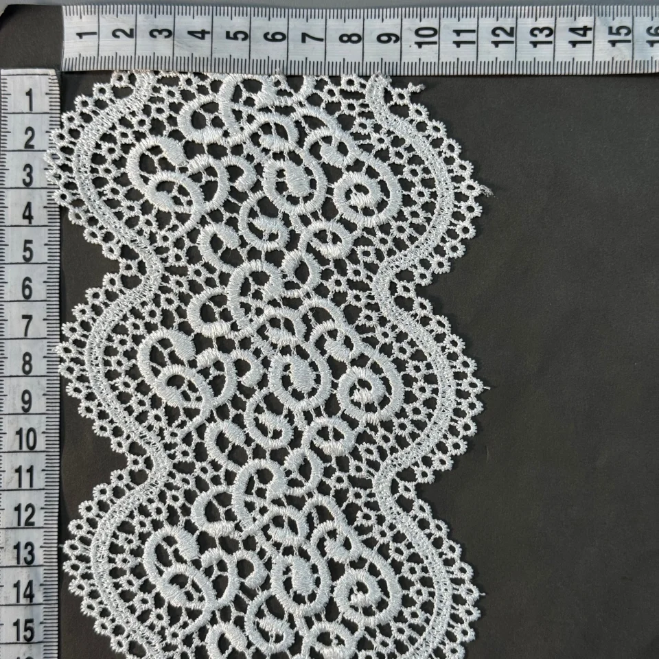 Мереживо поліестер 37 11 см.(20-22 метрів), білий (21 метрів)