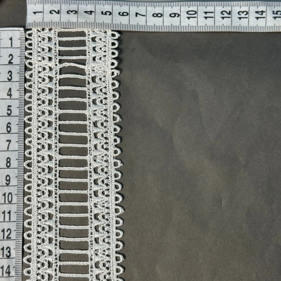 Мереживо поліестер 167 5,5 см.(19 метрів), молочний