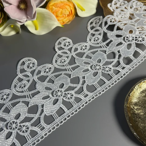 Мереживо поліестер ВВ301762-15 15 см.(15 ярдів/13.5 м.), теплий білий