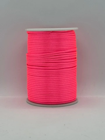Атласная корсетная тесьма 2.3 мм (100 ярдов/91,44 м.), 26 неон розовый