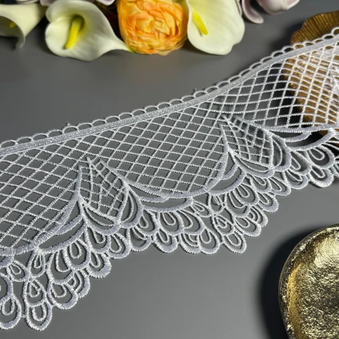 Мереживо поліестер ВВ401880-15 15 см.(15 ярдів/13.5 м.), теплий білий