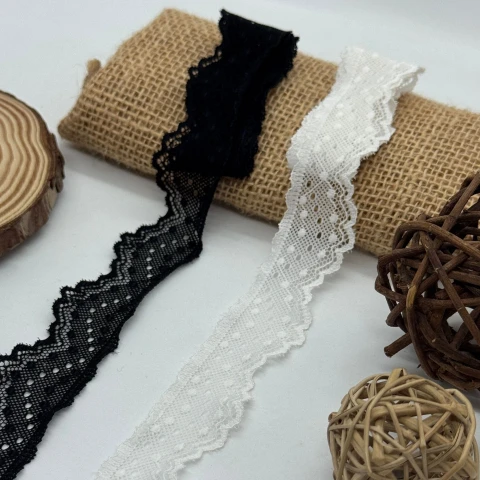 Мереживо стрейч 83044 (796 ярдів), чорний