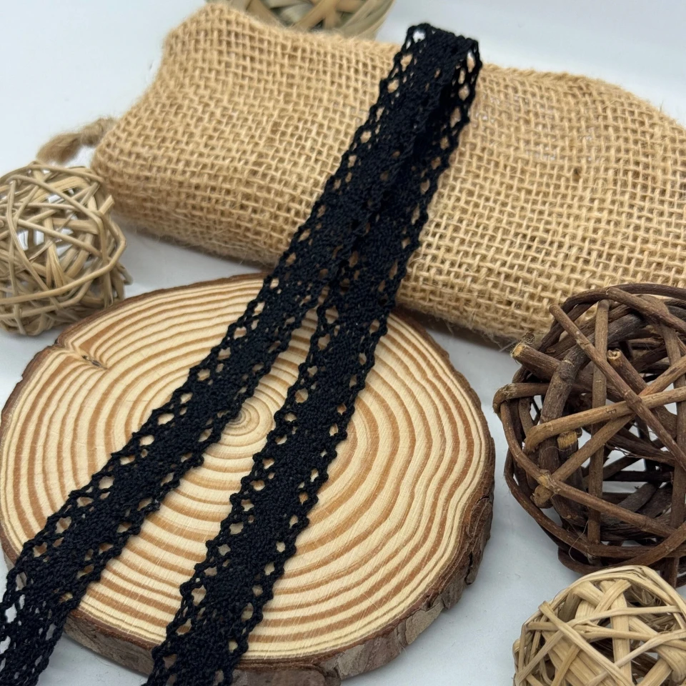 Мереживо макраме 8311 2 см. (300 ярдів/274,3 м.), чорний