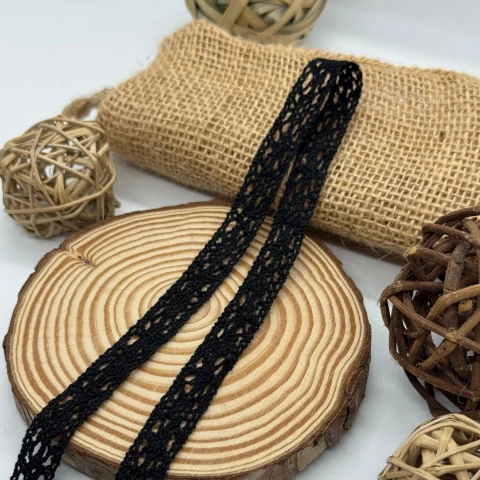 Мереживо макраме 8456 1,5 см (300 ярдів/274,3 м.), чорний