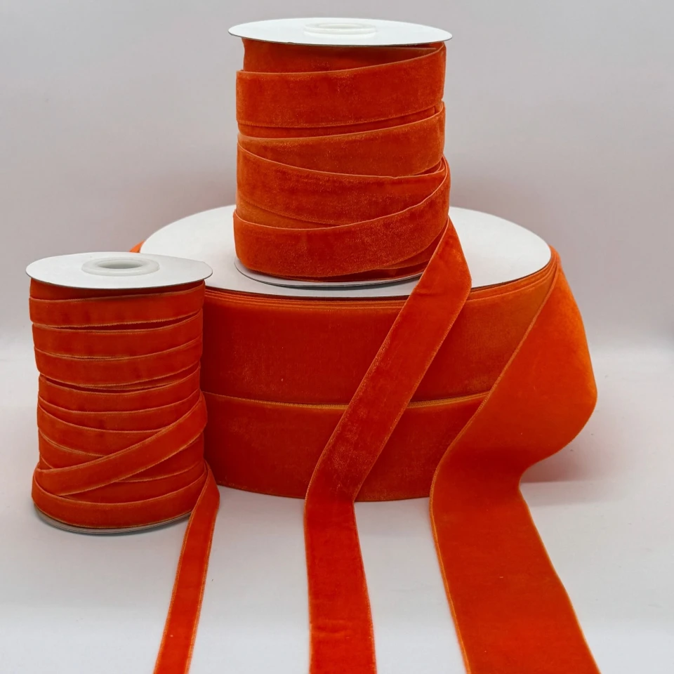 Стрічка оксамит 3.8 см (25 ярдів/22,75 м.), 22 помаранчевий