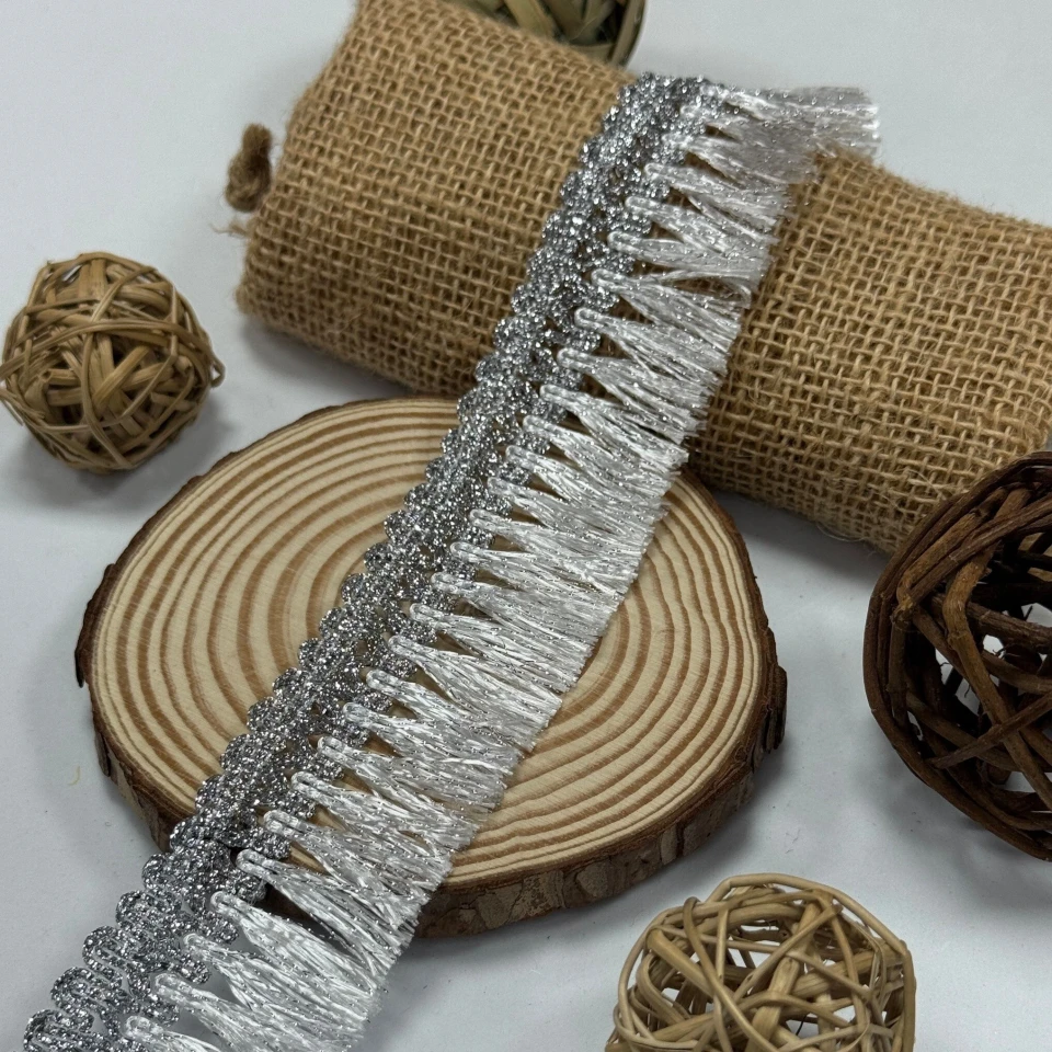 Тасьма люрекс 11193 (20 ярдів/18,28 м.), срібло