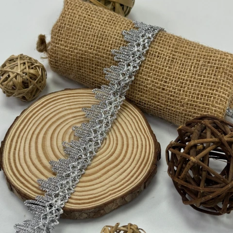 Тасьма люрекс 13-16121 (20 ярдів/18,28 м.), срібло