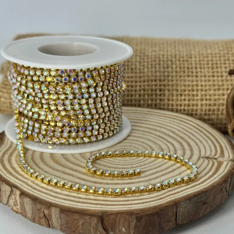 Цепі камні на бабінах ss 8 2.5 мм (10 ярдів), золото АВ