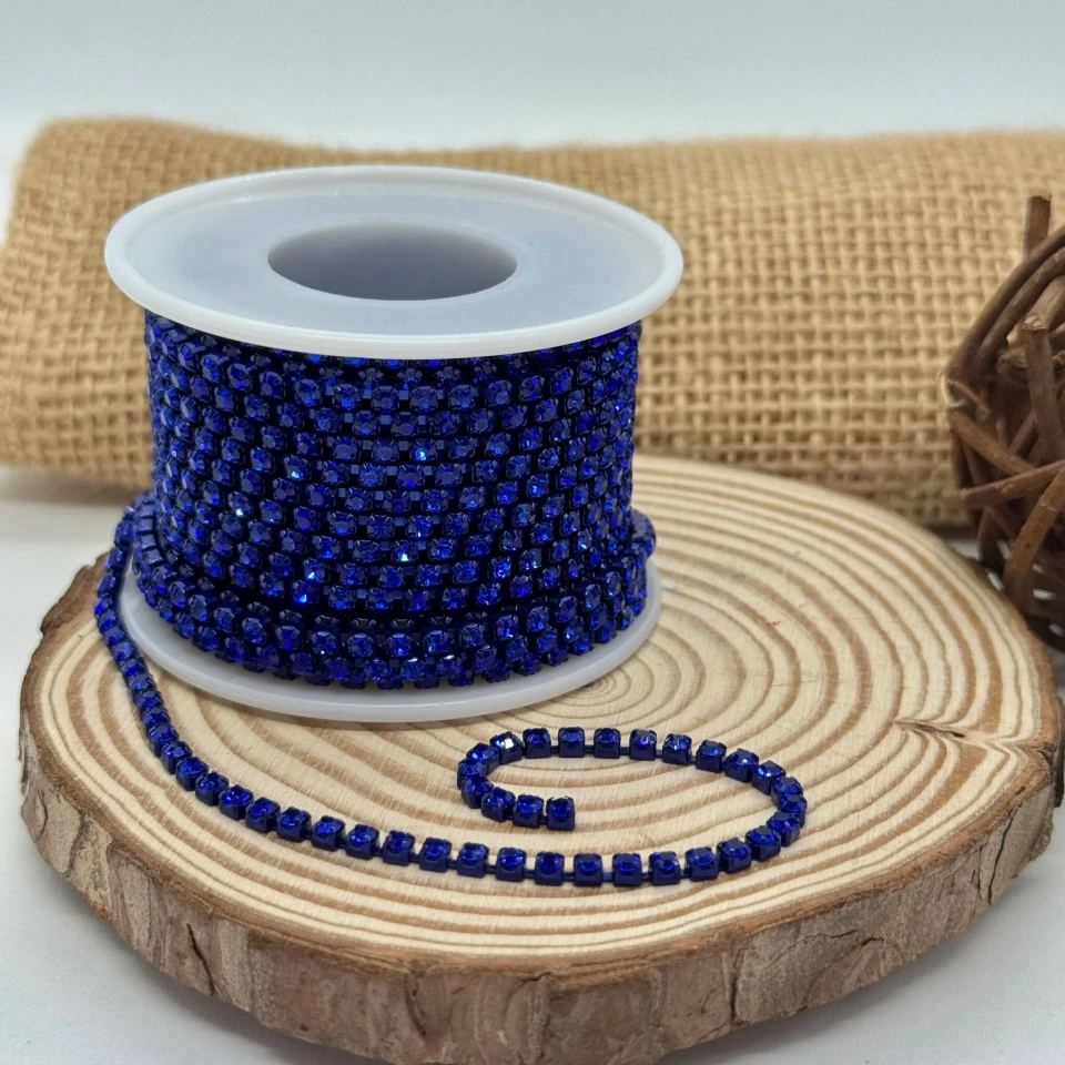 Цепі камні на бабінах ss 12 3 мм (10 ярдів), електрик