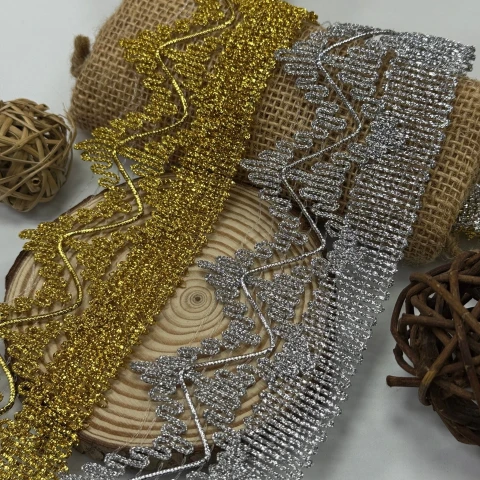 Тасьма люрекс 13-15995 (20 ярдів/18,28 м.), золото