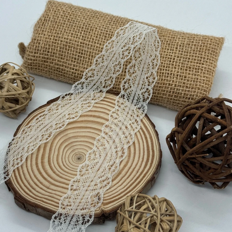 Мереживо не еластичне 1658-2 2.8см (400 ярдів/364 м.), 7 молочний