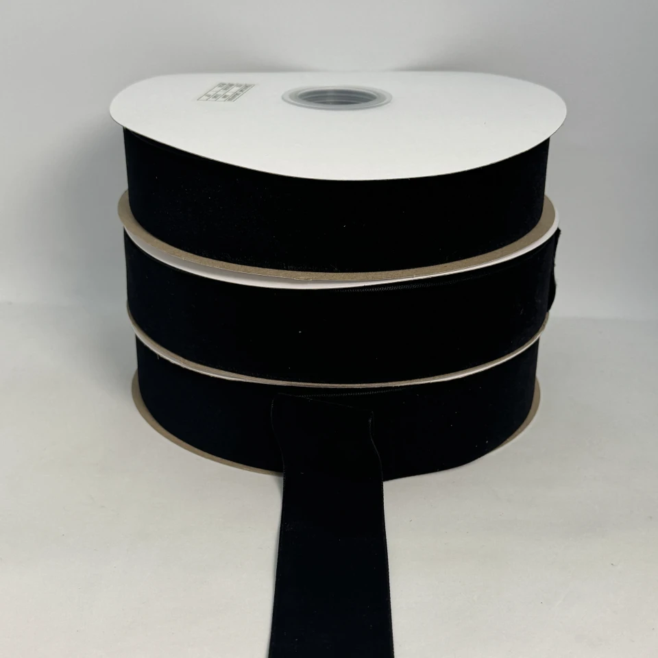 Стрічка оксамит 3.8 см (25 ярдів/22,75 м.), 03 чорний