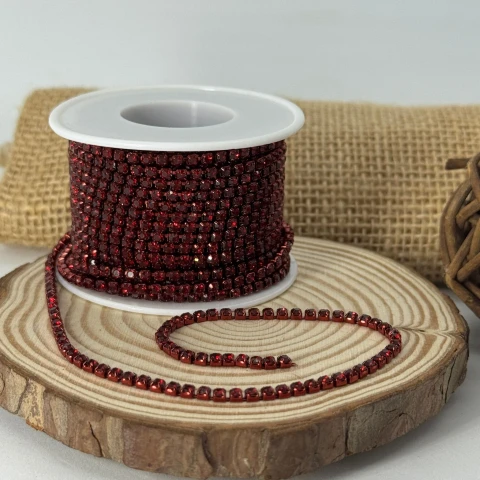Цепи камни на бобинах ss 10 2.8 мм (10 ярдов/9,14 м.), бордовый