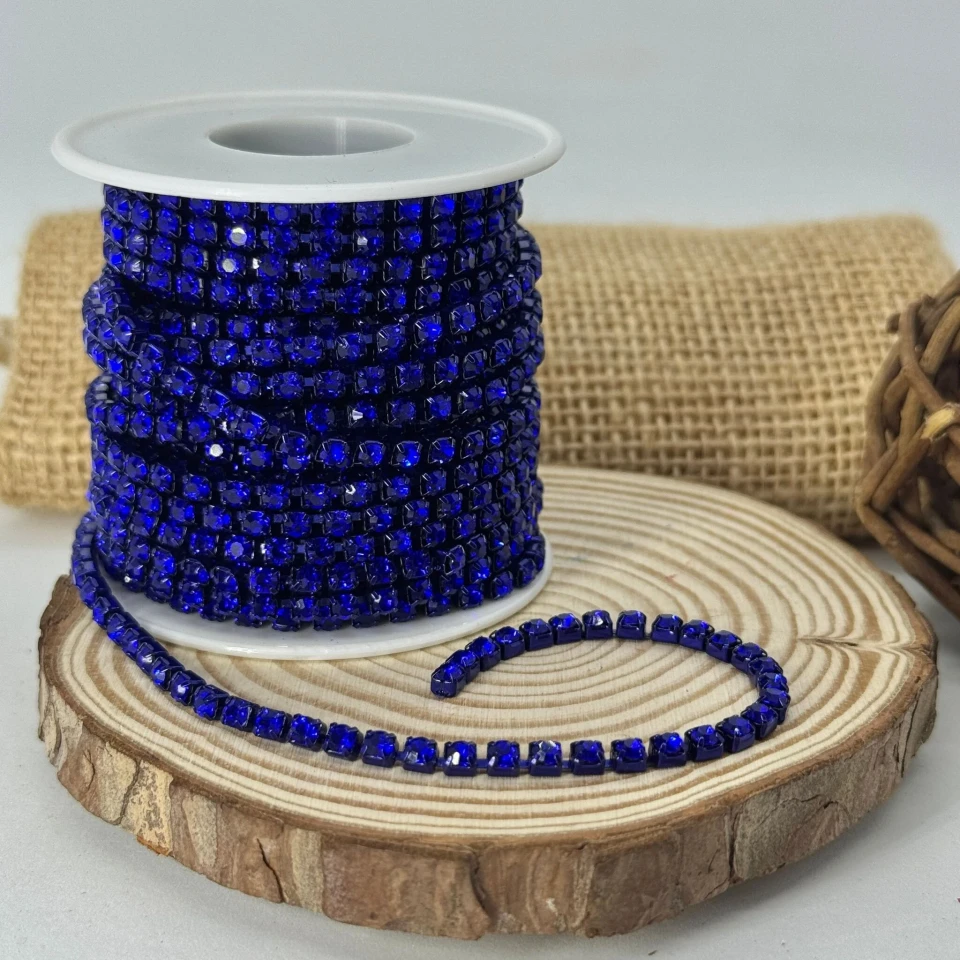 Цепі камні на бабінах ss 16 4 мм (10 ярдів), електрик