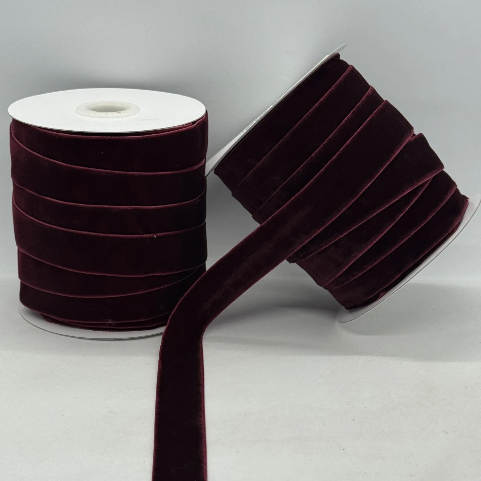 Стрічка оксамит 2 см (25 ярдів/22,75 м.), 44 гранатовий