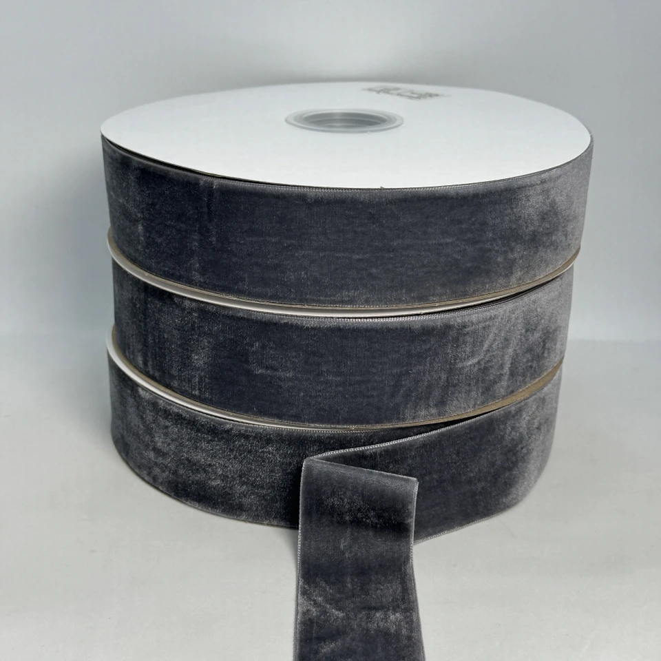 Стрічка оксамит 3.8 см (25 ярдів/22,75 м.), 89 сірий