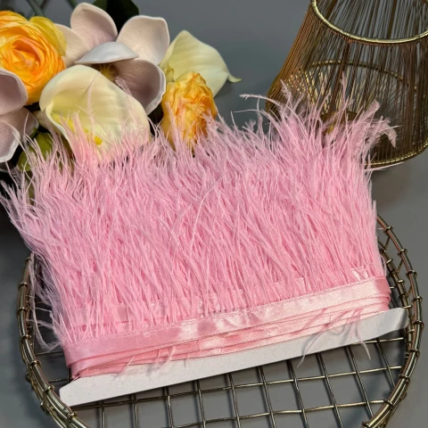 Пір'я на тасьмі 7-10 см (10 метрів), 24 рожевий