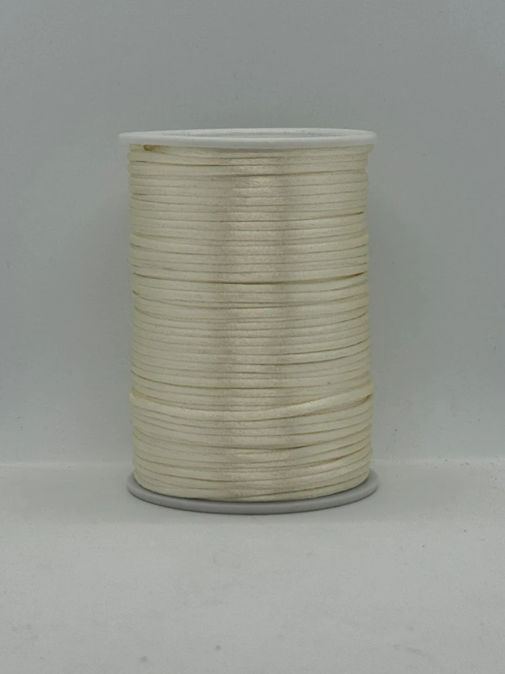 Шнур атласний корсетний 2.3 мм (100 ярдів/91,44 м.), 14 світлий молочний