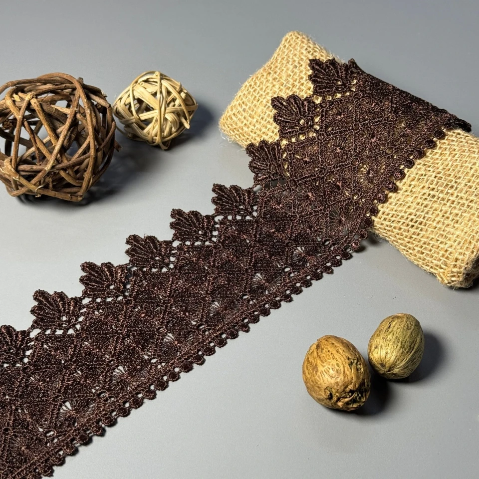 Кружева полиэстер 184 9 см.(19-19.5 метров), коричневый (19.5 метров)