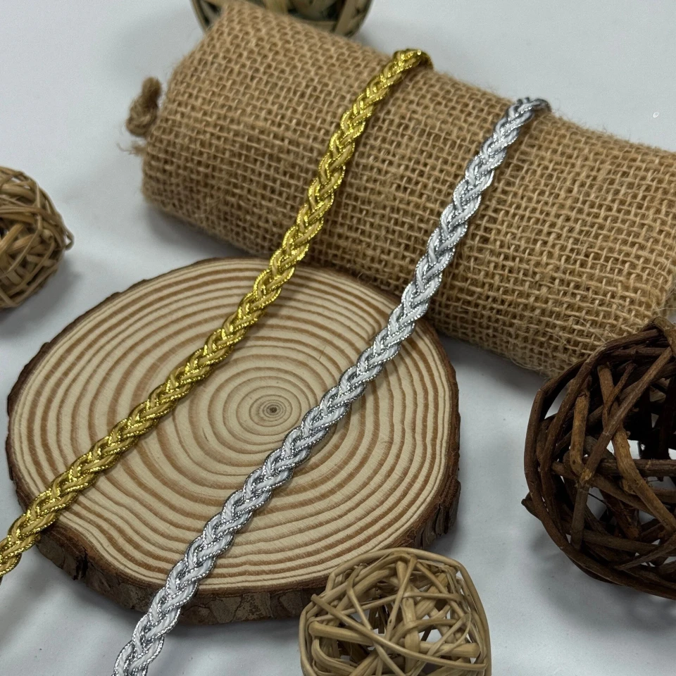 Тасьма люрекс 8390 (20 ярдів/18,28 м.), бежевий+золото