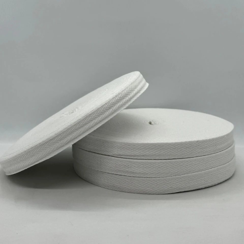 Стрічка кіпер 1.5 см (30) (40м.), 2003 білий