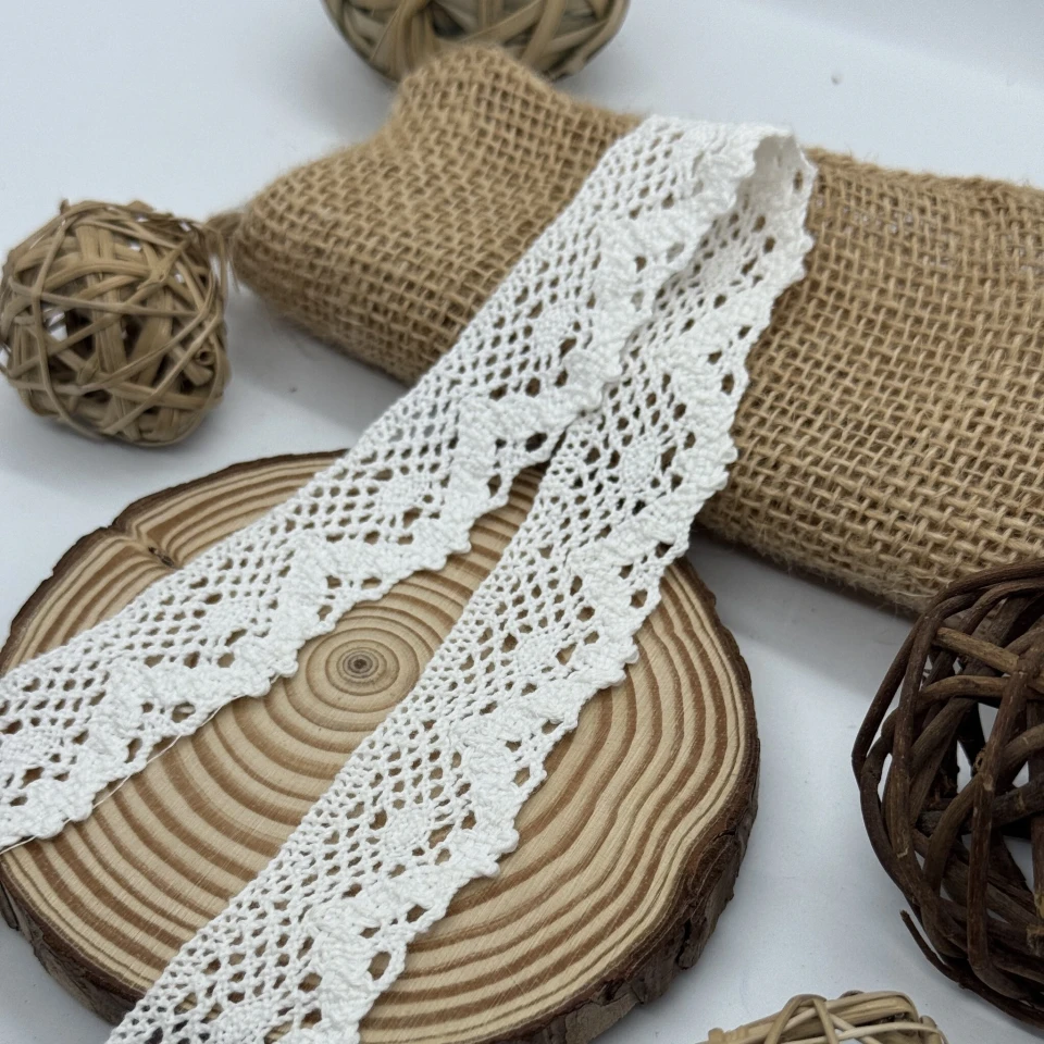 Мереживо макраме 8467 2,5 см (200 ярдів/182,8 м.), молочний
