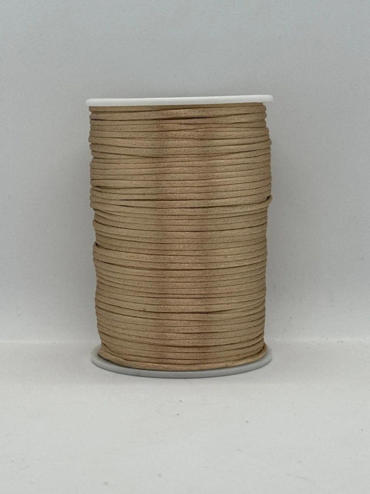 Шнур атласний корсетний 2.3 мм (100 ярдів/91,44 м.), 17 капучіно