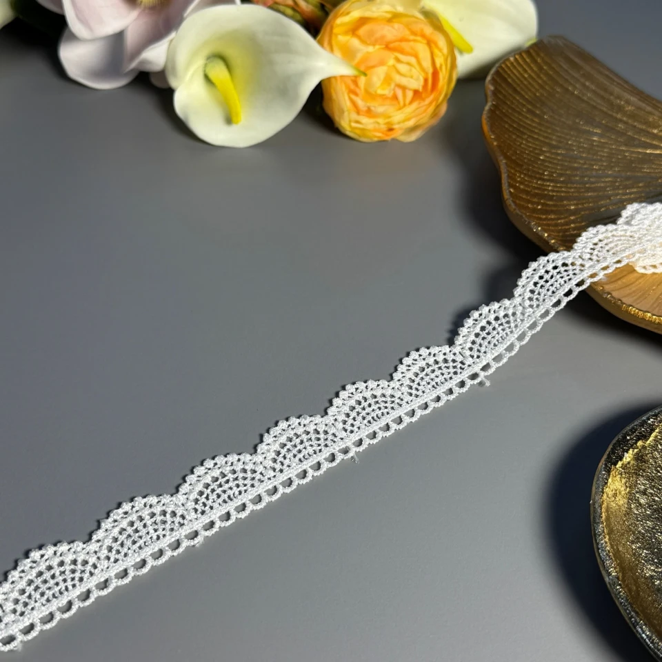 Кружево полиэстер 2 см ВВ104794b (30 ярдов/27.3 м), тёплый белый