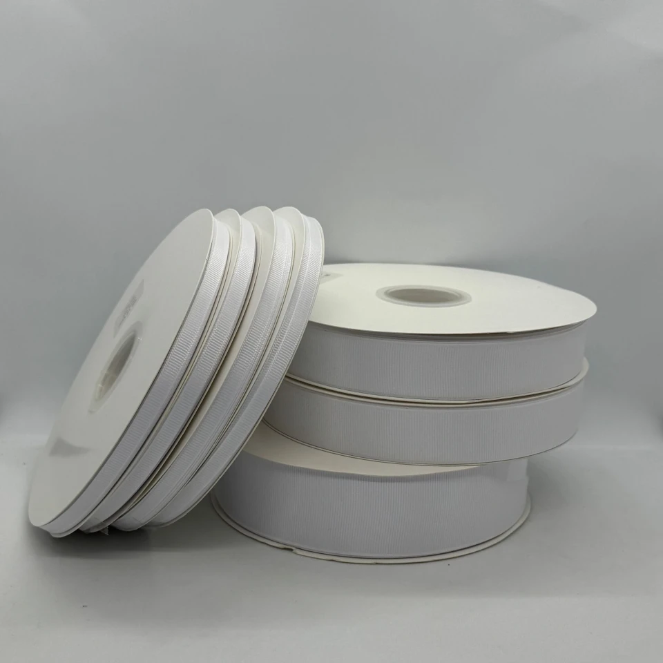 Стрічка репс 2,5 см (12*100 ярдів/91 м.), 1001 білий