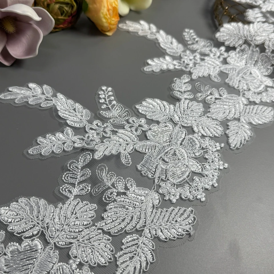 Мережево з кордовую ниткою С1135 21 см.(16 ярдів/14.6 м.), білий