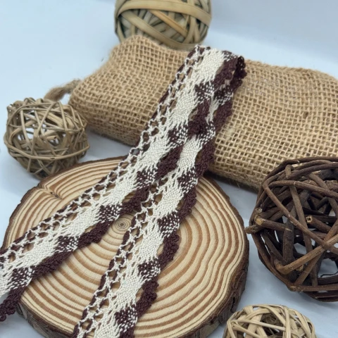 Мереживо макраме 5465 3 см.(300 ярдів/274,3 м.), коричневий + молочний