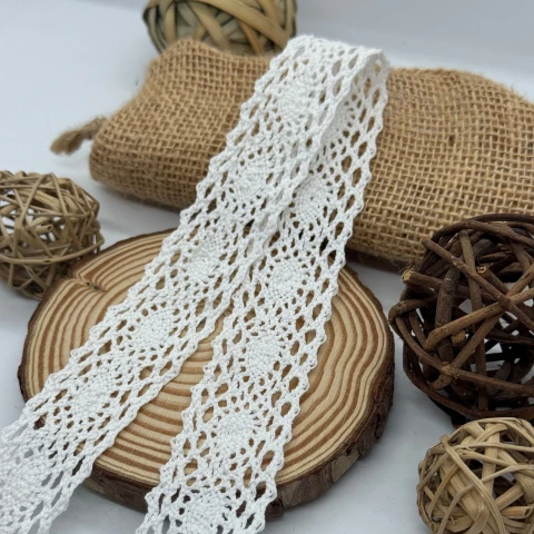 Мереживо макраме 8021 3 см (200 ярдів/182,8 м.), молочний