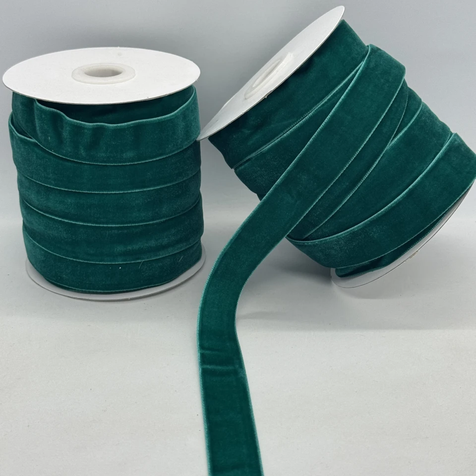 Стрічка оксамит 2 см (25 ярдів/22,75 м.), 92 морхвиля