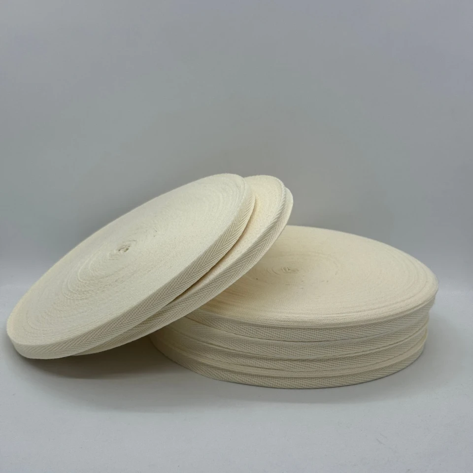 Стрічка кіпер 1 см (40) (40м.), 2005 темно молочний