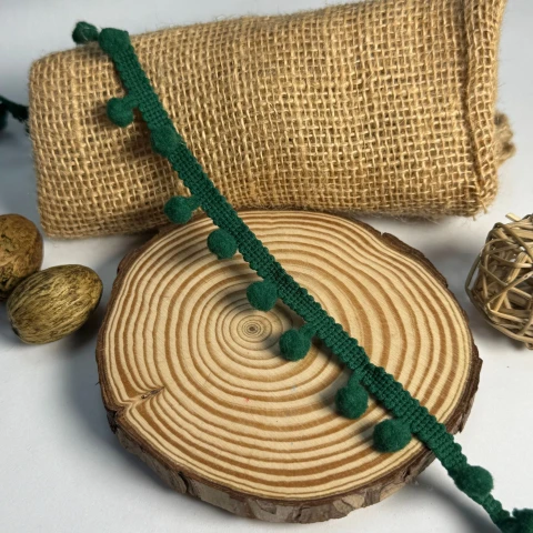 Тасьма з пампонами 6666-2 (20 ярдів/18,28 м.), 56 темний зелений