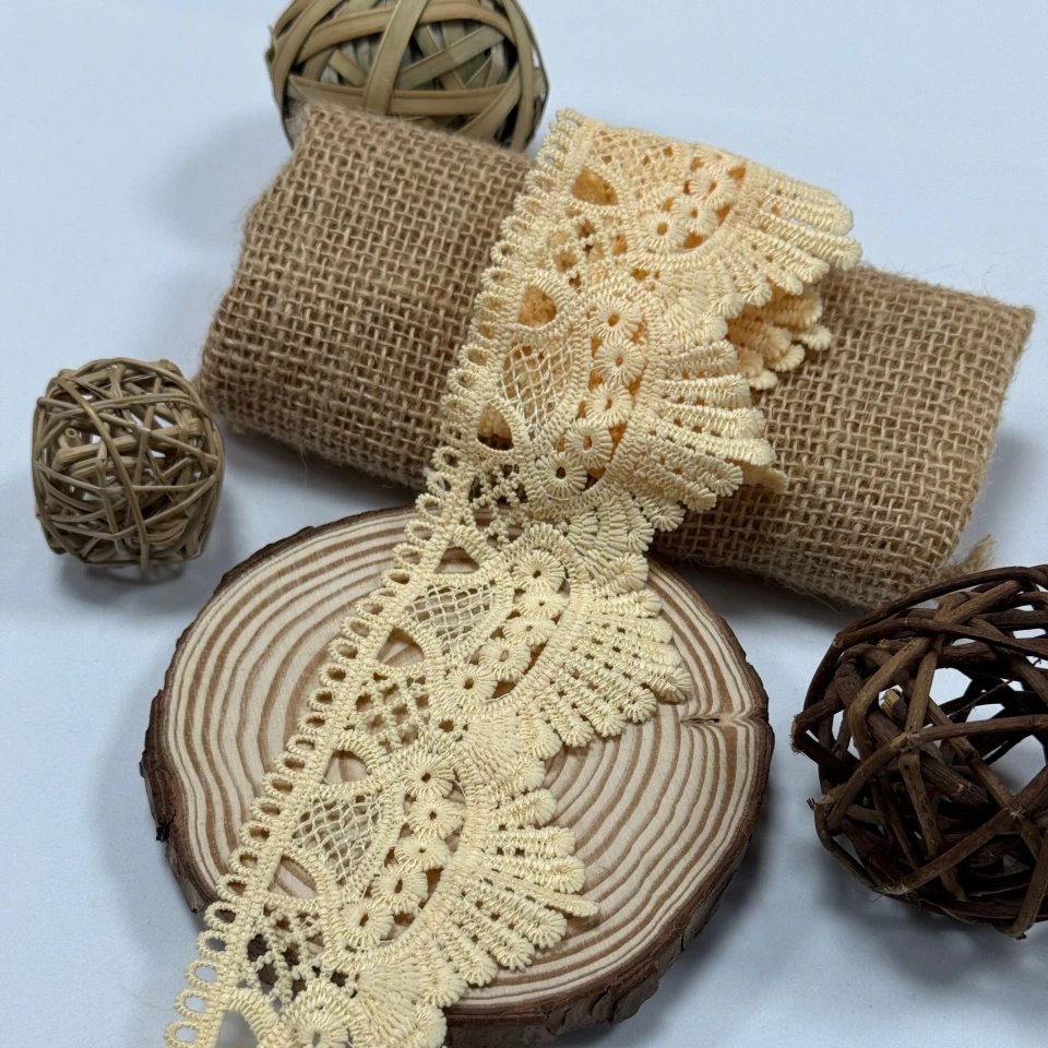 Кружево полиэстер 9049 6 см.(15 ярдов/13.5 м.), молочный