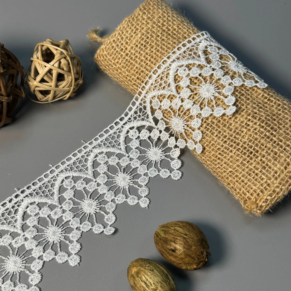 Мереживо поліестер 161 6,5 см.(19.5 метрів), молочний