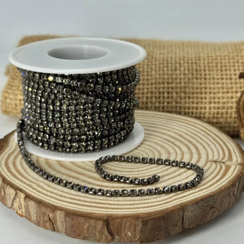 Цепі камні на бабінах ss 10 2.8 мм (10 ярдів/9,14 м.), сірий гематит