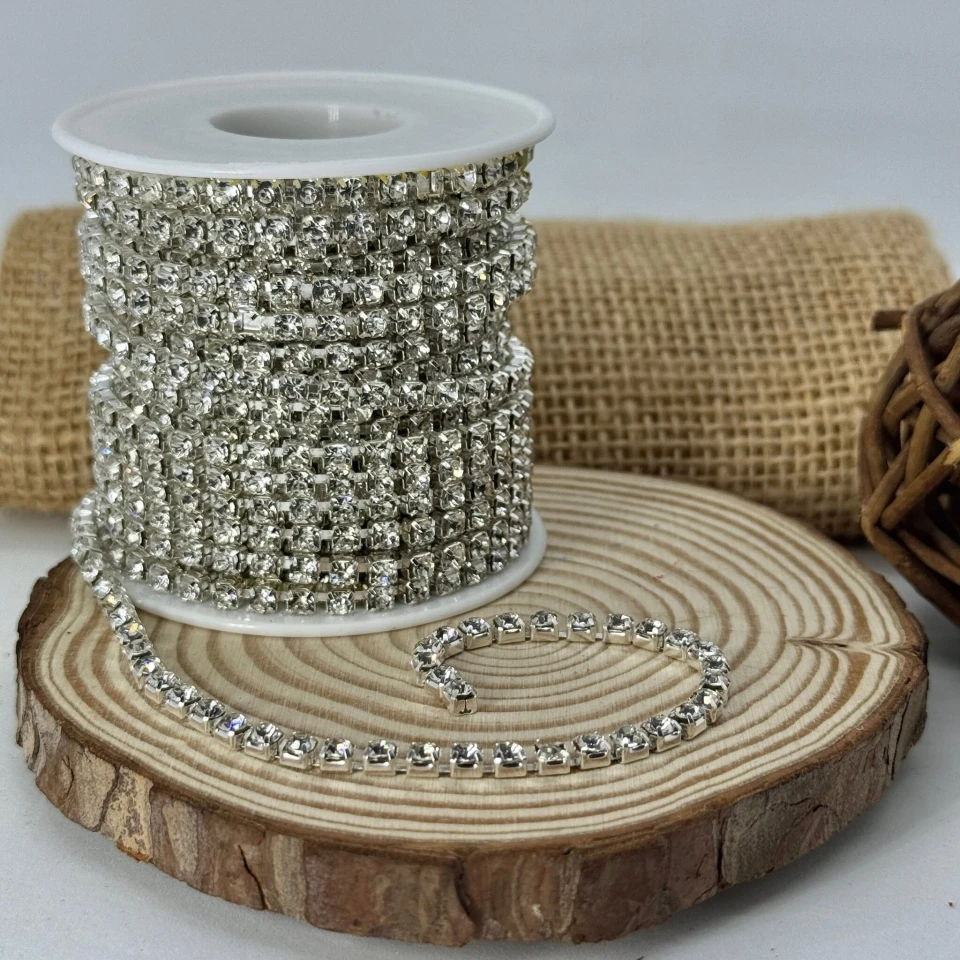 Цепі камні на бабінах ss 16 4 мм (10 ярдів), срібло