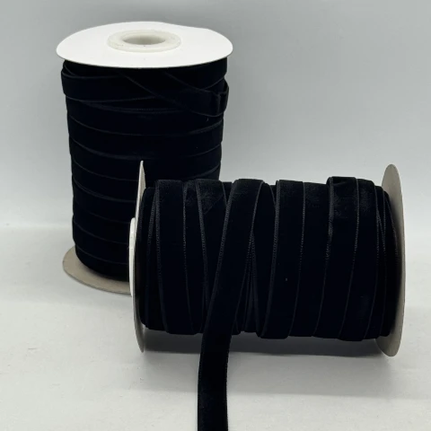 Стрічка оксамит 1 см (25 ярдів/22,75 м.), 03 чорний